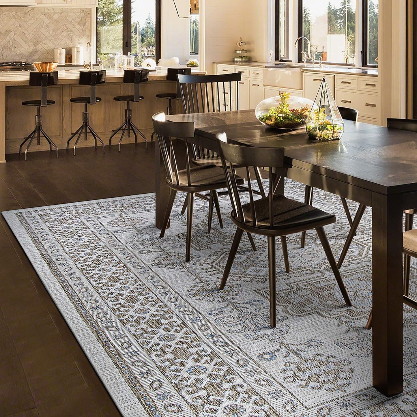 Couristan Charm Woodburn Indoor/Outdoor Area Rug, Ivory-Sand, 2'2" x 4'3"