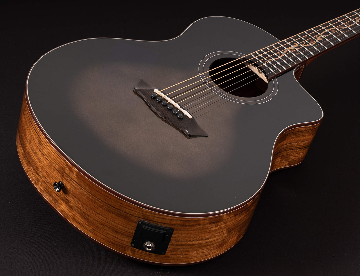Washburn Bella Tono Vite S9V Studio Cutaway Acoustic Electric Guitar (BTS9VCECH-D)