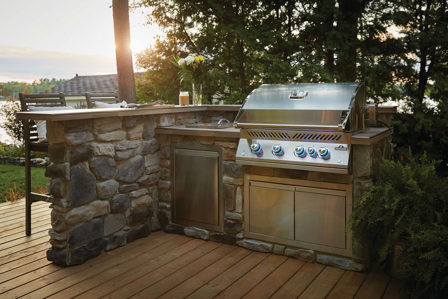 Napoleon Built-In 700 Series 32-inch Natural Gas Grill Head with Infrared Rear Burner - BIG32RBNSS-1-4 Main Burners, Infrared Rear Burner, Stainless Steel, Included Rotisserie Kit