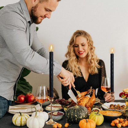Dripless Taper Candles Unscented Black Spiral Candles Smokeless Long Dinner Candles 10 Inch Long Lasting Burn Candlesticks for Home Decoration Christmas Gifts(2Pcs)