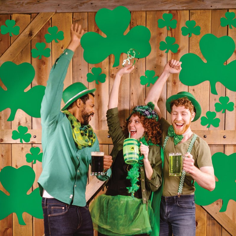 Beistle 24-Pack Decorative Printed Shamrock Cutouts, 16-Inch,Green