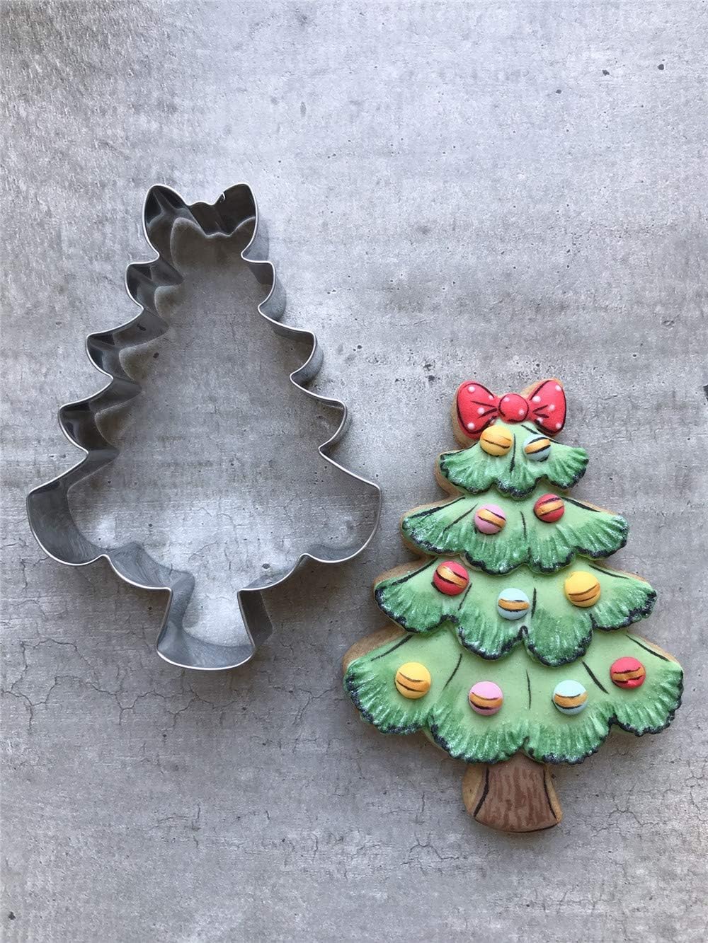 LILIAO Christmas Tree with Bow Cookie Cutter, 3.4 x 4.5 inches, Stainless Steel
