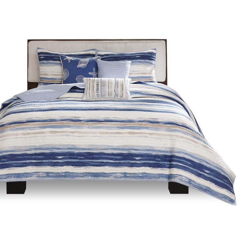 Madison Park Quilt Set Cottage Coastal Design, 6 Piece Set - All Season, Coverlet Bedspread Lightweight Bedding Layer, Shams, Toss Pillows, King/Cal King(104"x94"), Blue/White