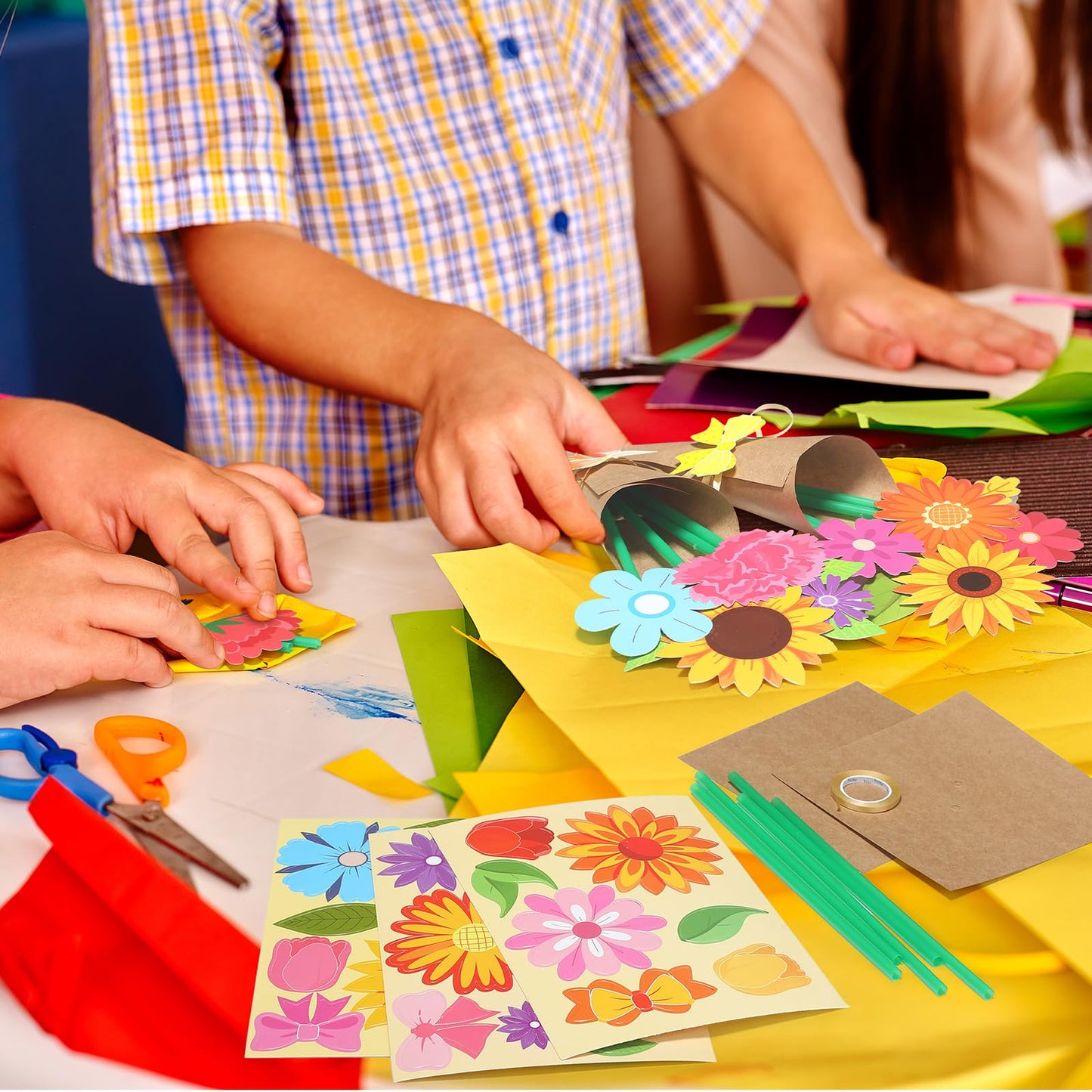 Motipuns 48 Set Flower Bouquet Craft Kit DIY Flower Mother's Day Paper Crafts Floral Bouquet Gifts Teacher Thankful Making Kit for Mothers Day Graduation Classroom Decoration Home School Activity