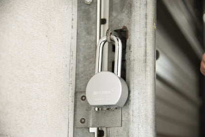 BRINKS Heavy Duty Padlock with Key, 64 mm Commercial Solid Steel with Boron Shackle for Secure Entry, Keyed Padlocks
