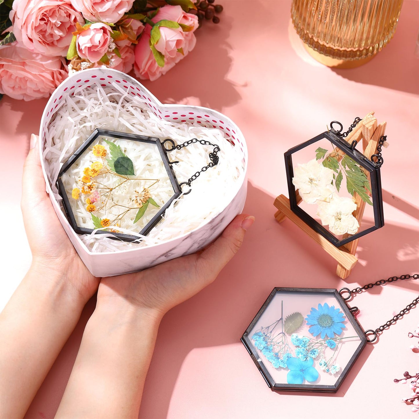 Marsui 8 Pcs Pressed Flower Frames 4 x 3 Inch Hanging Glass Floating Photo Frames Glass for Pressed Flowers Double Picture for Artwork Display Photo Modern Home Wall Decor(Black)