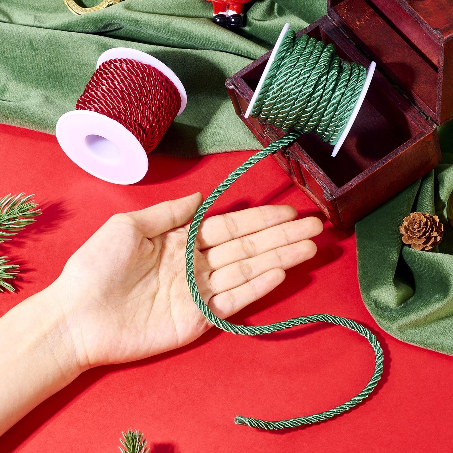 Beadthoven 2 Rolls/8.74 Yards 5mm Christmas Braided Cord Red Green 3-Ply Shiny Polyester Twisted Twine Cord Rope Decorative Thread Strings for DIY Bracelets Necklace Upholstery Curtain Home Decoration