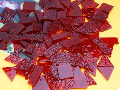 CHICSHIS Large Crisp Textured Glass Mosaic Tiles - 200g Stained Glass Pieces, 4 Shapes Pre-Cut for DIY Mosaic Crafts, Blood Red