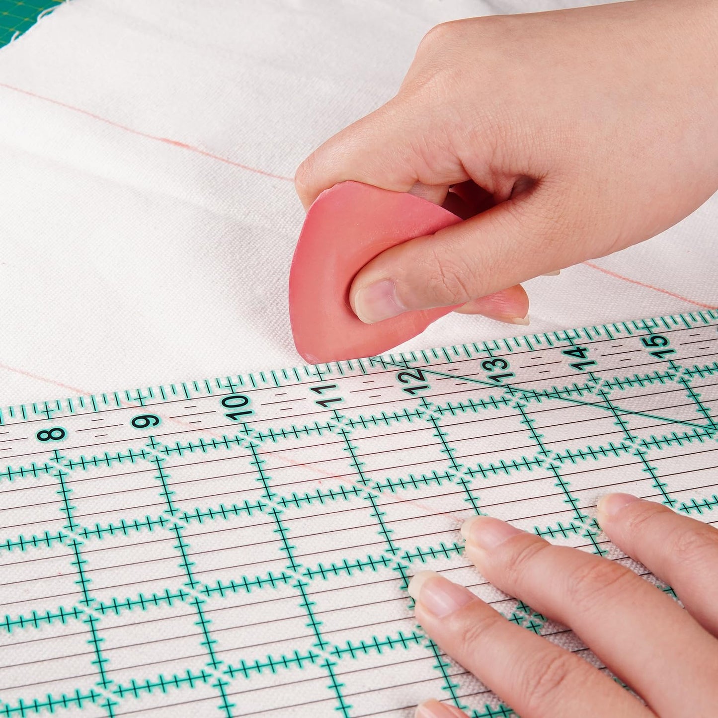 MANUFORE Quilting Ruler 15 x 60cm Sewing Acrylic Ruler Anti-Slip Metric Ruler DIY Quilting Tools with Clear Printed Lines for Precise Cutting