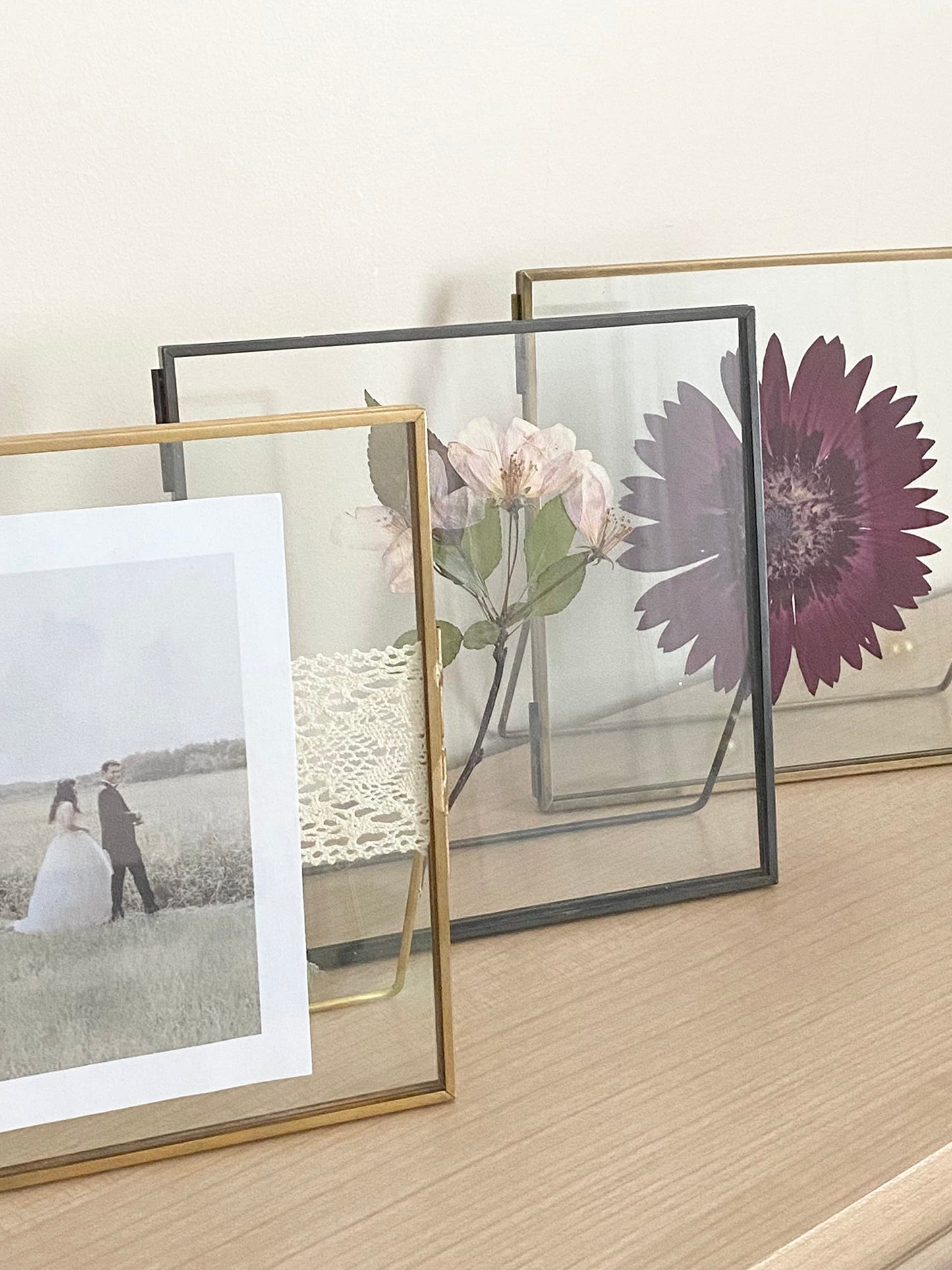 Beedecor Double Glass Frame for Pressed Flowers, Leaf and Artwork,Bronze 6x6 Standing Square Metal Picture Frames, Set of 2 Pressed Flower Frames with Stand (Antique bronze, 6x6)
