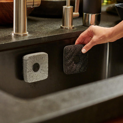 Curio Home Goods Ionic Non-Scratch Dish Sponges with Magnetized Holder, Odor Resistant Synthetic Scrub Sponges, 3 Pack, Black
