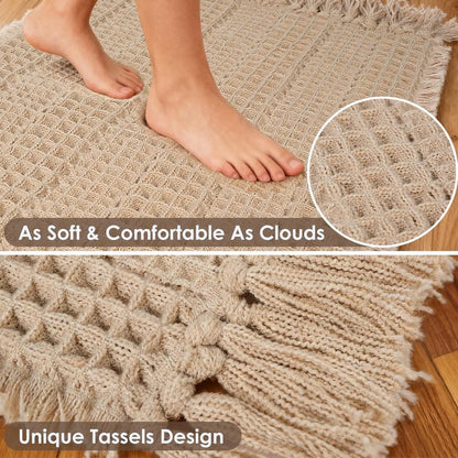 CozeForm Waffle Bath Mat, Super Absorbent Waffle Bathroom Rug with Tassels, Non Slip Bath Mats for Bathroom Floor, Ultra Soft Boho Bath Mat, Quick Dry Shower Mat, Machine Washable, 18"×30", Khaki