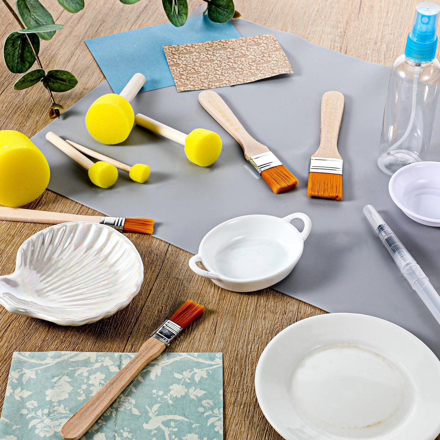 20 Pack Essential Decoupage Tool, Includes 1 Silicone Table Mat, 5 Foam Brushes, 8 Decoupage Brushes, 3 Water Pens, 2 Glue Container Bowl, and 1 Spray Bottle, for Cut-Out Painting, Sticker Pasting