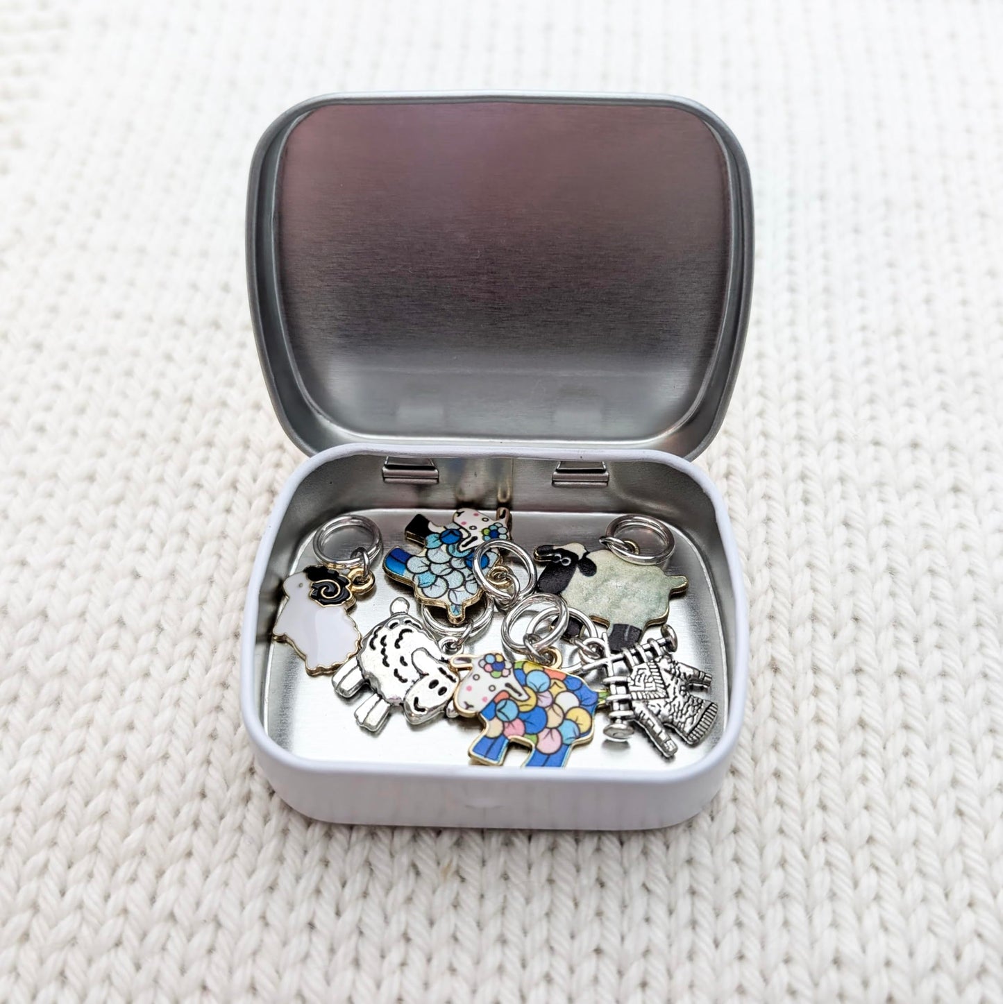 Pretty Warm Designs Sheep Stitch Markers with Storage Tin, Set of 6 Snag Free Rings Fits up to US 8 (5mm) Needles