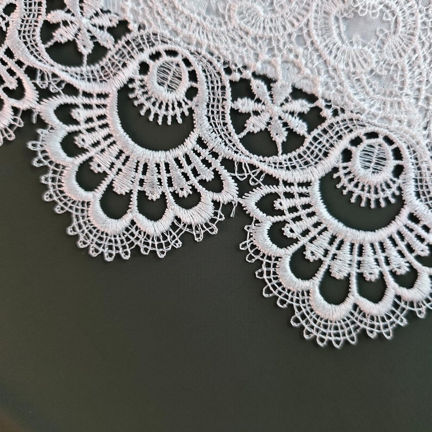 1 Pack Elegant Lace Doilies Tablecloth for Bedroom Nightstands