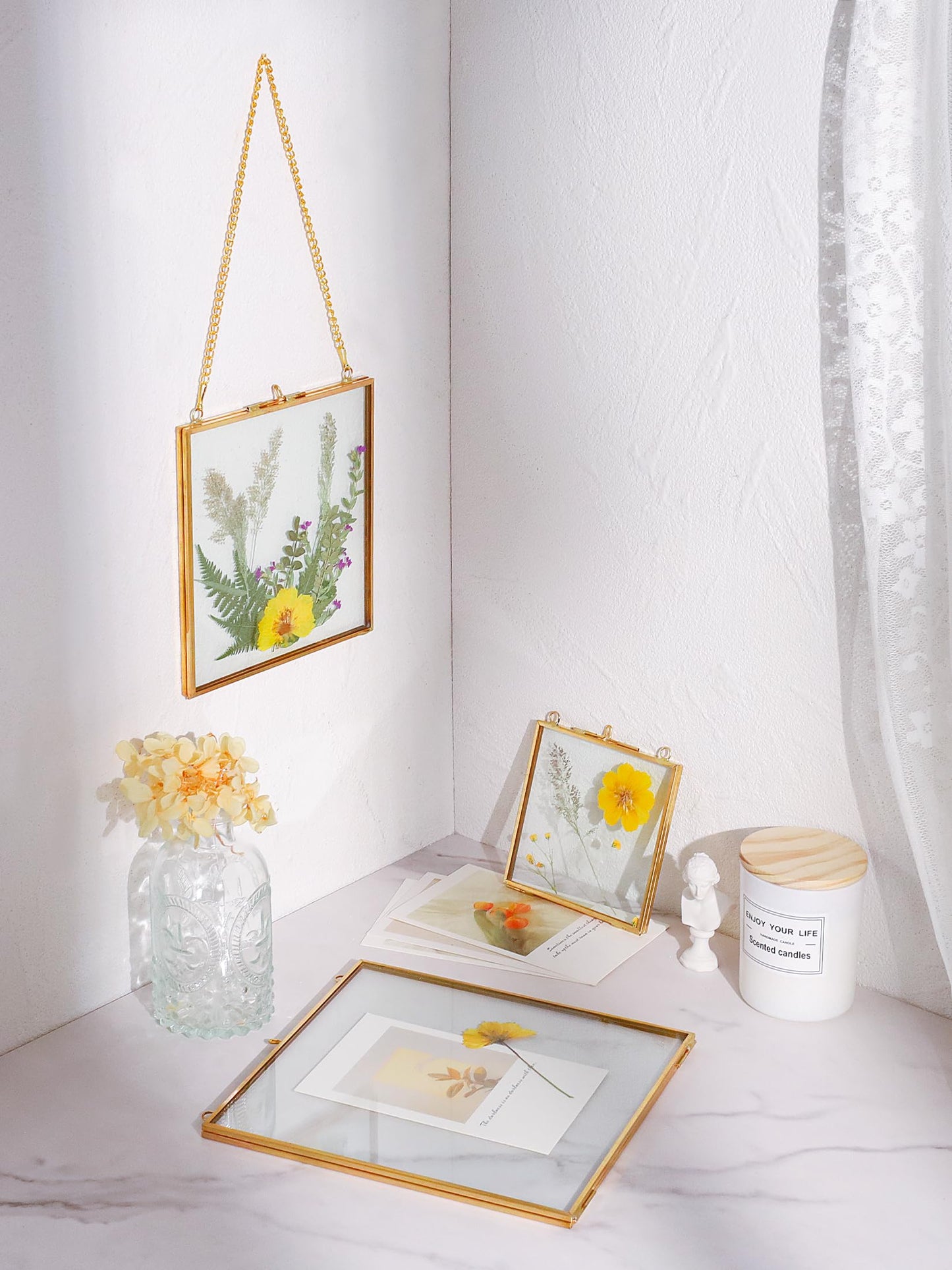 REDHUGO Glass Pressed Flower Frames,Vintage Hanging Picture Frames with Chain,Handmade Brass Floating Picture Frame,Plant Specimen Wall Ornament Display Artwork DIY Family Photo,Square,Gold,4x4 Inches