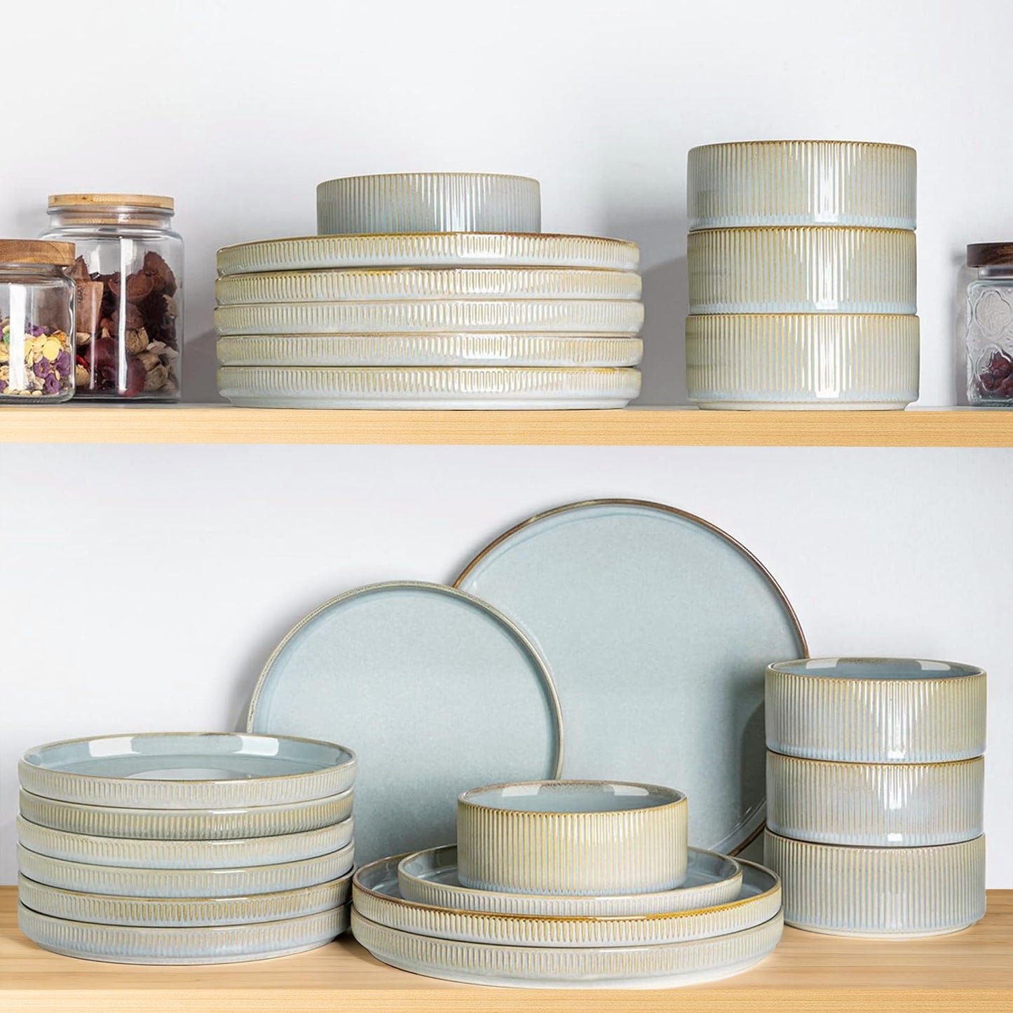 TheTerra Ceramic Dinnerware Sets for 6, 18 Pieces Porcelain Lightweight Plates and Bowls Sets, Scratch Resistant Dish Set, Oven & Microwave & Dishwasher Safe,Illusion Blue