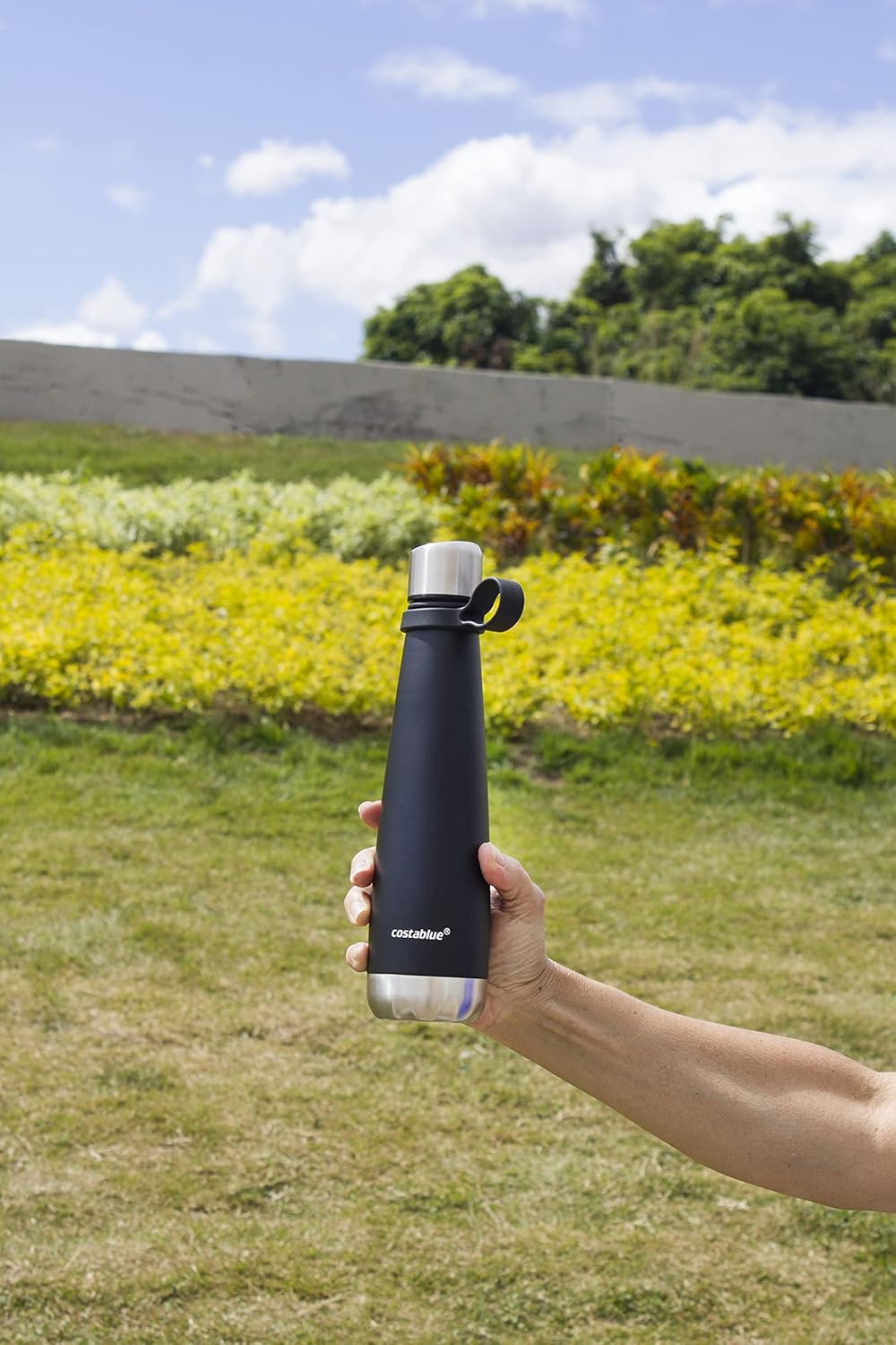 Insulated Water Bottle, Refillable Stainless Steel Travel Tumbler for Adults with Leak-proof Lid for Hot & Cold
