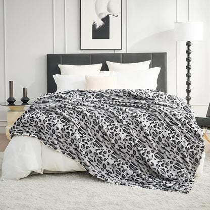 Cozy 90"*90" Bliss Leopard Print Fuzzy Throw Blanket for Bed & Couch, Thick Soft Warm Fleece Blankets for Room Decor