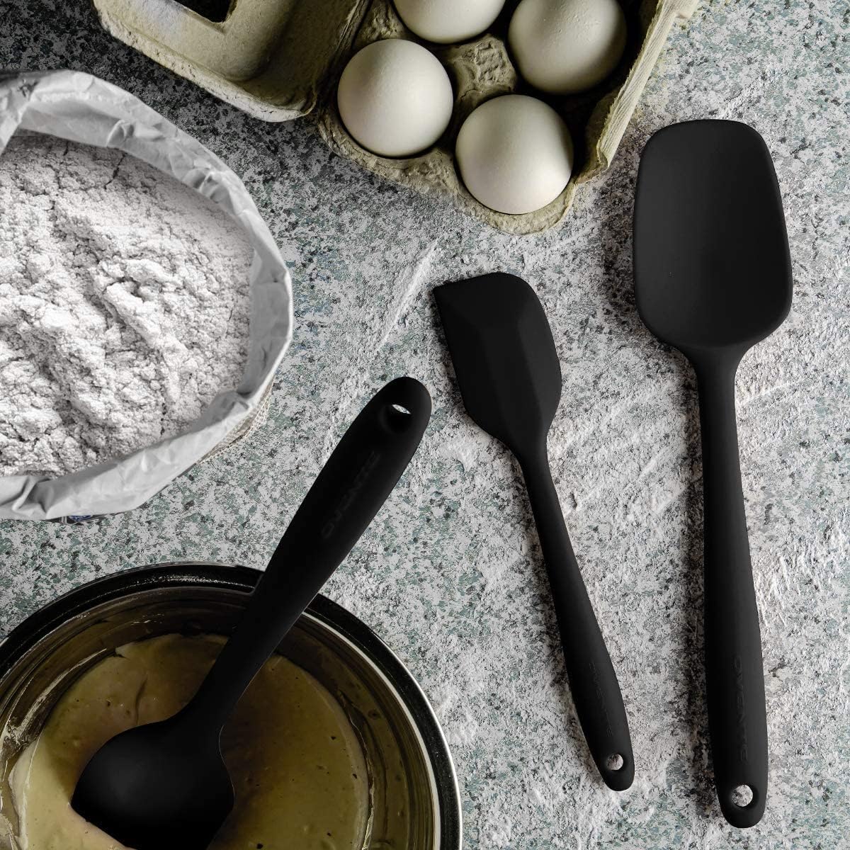 OVENTE Set of 5 Silicone Spatulas, Heat Resistant Food Grade Rubber with Stainless Steel Core, Black