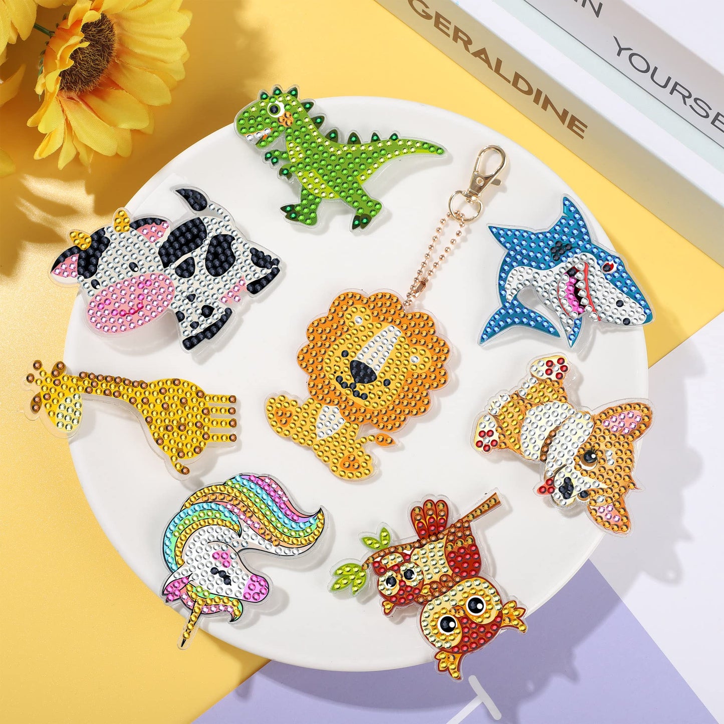 Augisteen 12 PCS Diamond Painting Keychains Kit Animals Diamond Art Ornaments Double Sided 5D Diamonds Key Rings DIY Diamonds Pendants for Beginners Birthday Crafting Home Party Decor