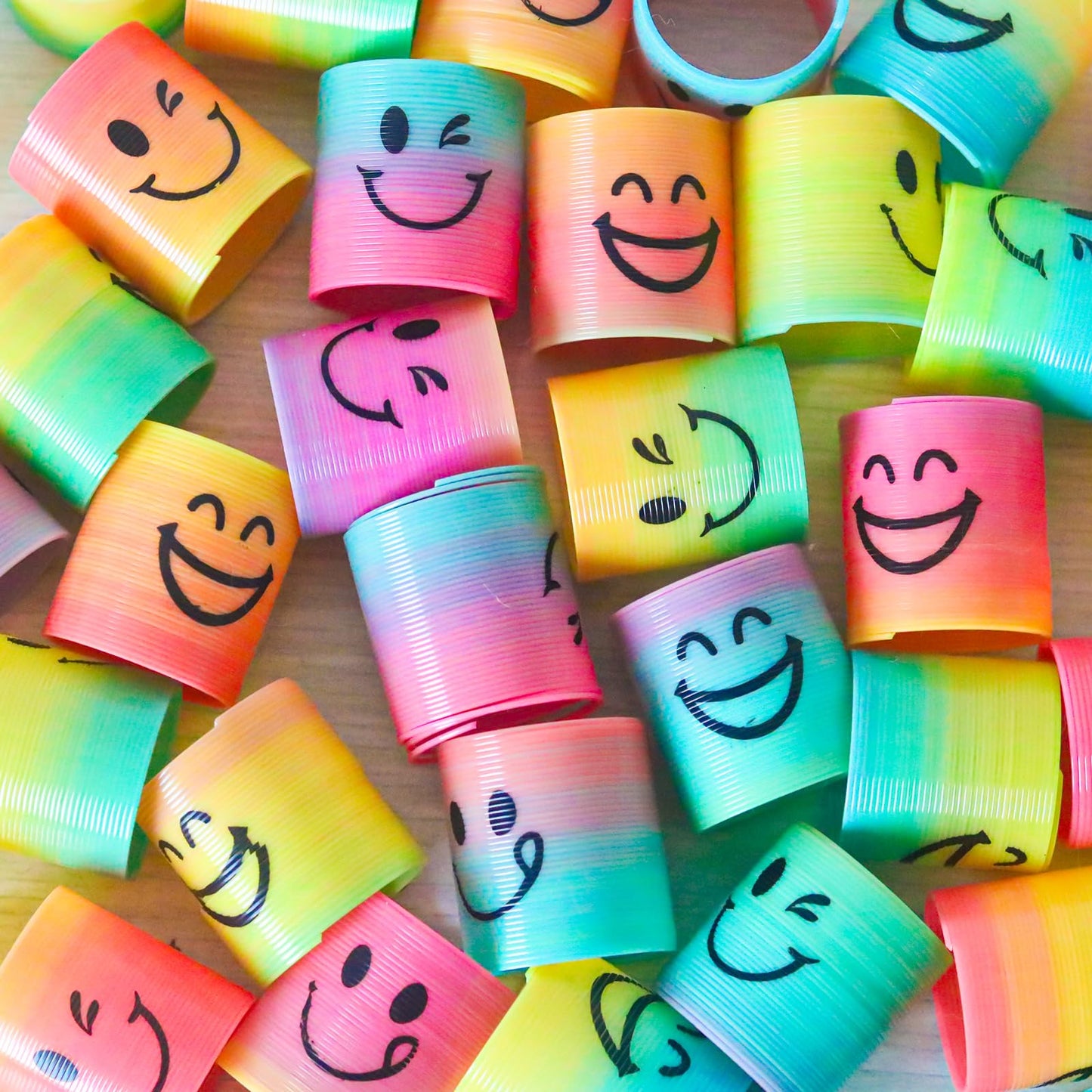 Cocurb 32 Pcs Mini Spring Party Favors for Kids 4 to 8 Fun Goodie Bag Stuffers for Birthdays, Classroom Prizes, and Small Toys Present
