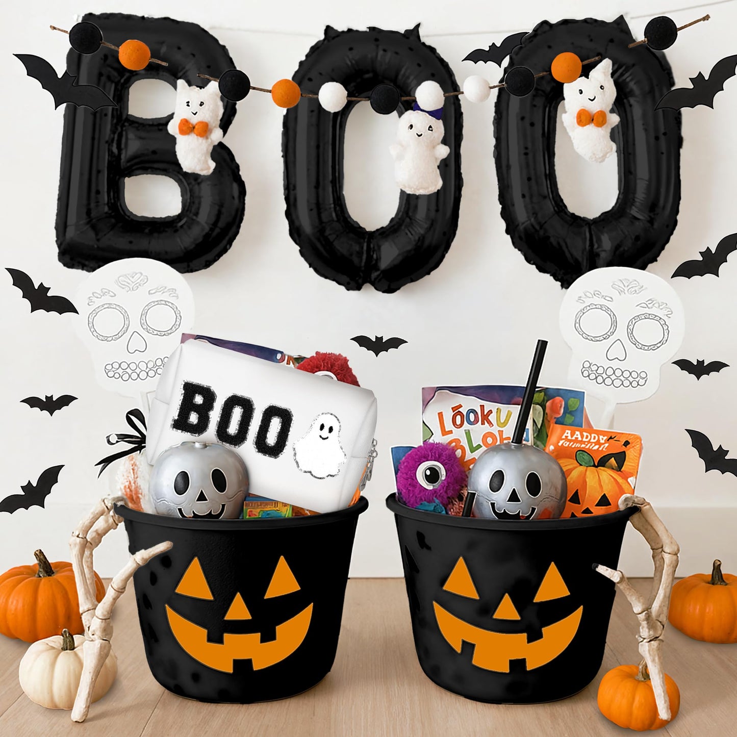 Dripkiaa Halloween Makeup Bag Chenille Patch Travel Cosmetic Bag Organizer Large Capacity Toiletry Bag Make Up Bags Cosmetic Pouch, Boo Basket Gifts for Women, Girls - White
