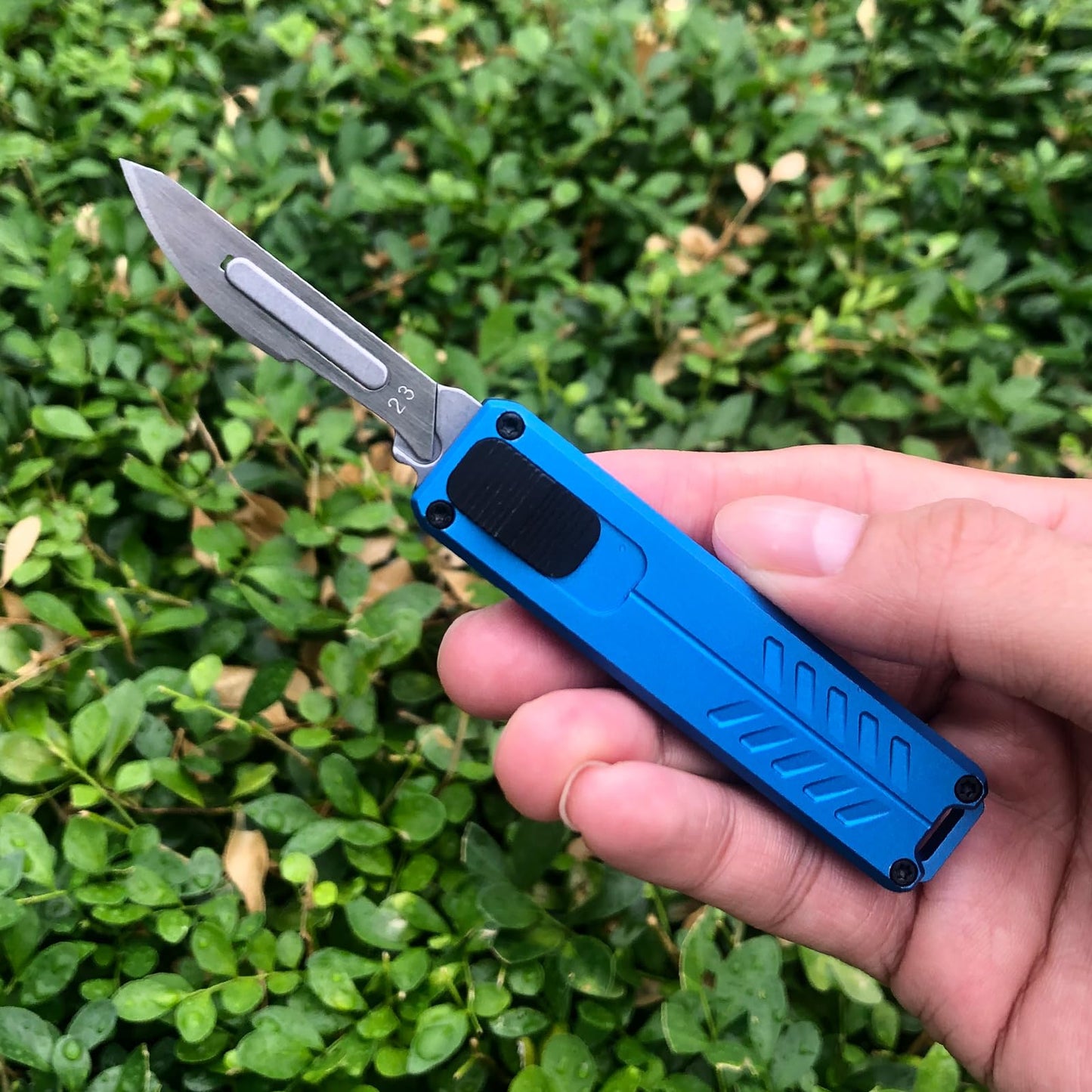 Caressolove Automatic Utility Knife, Safety Black Box Cutter Retractable, EDC Push Button Knife, Exacto Scalpel Knife, 10PCS #23 Razor Blades Pocket Knife with Clip (Blue)