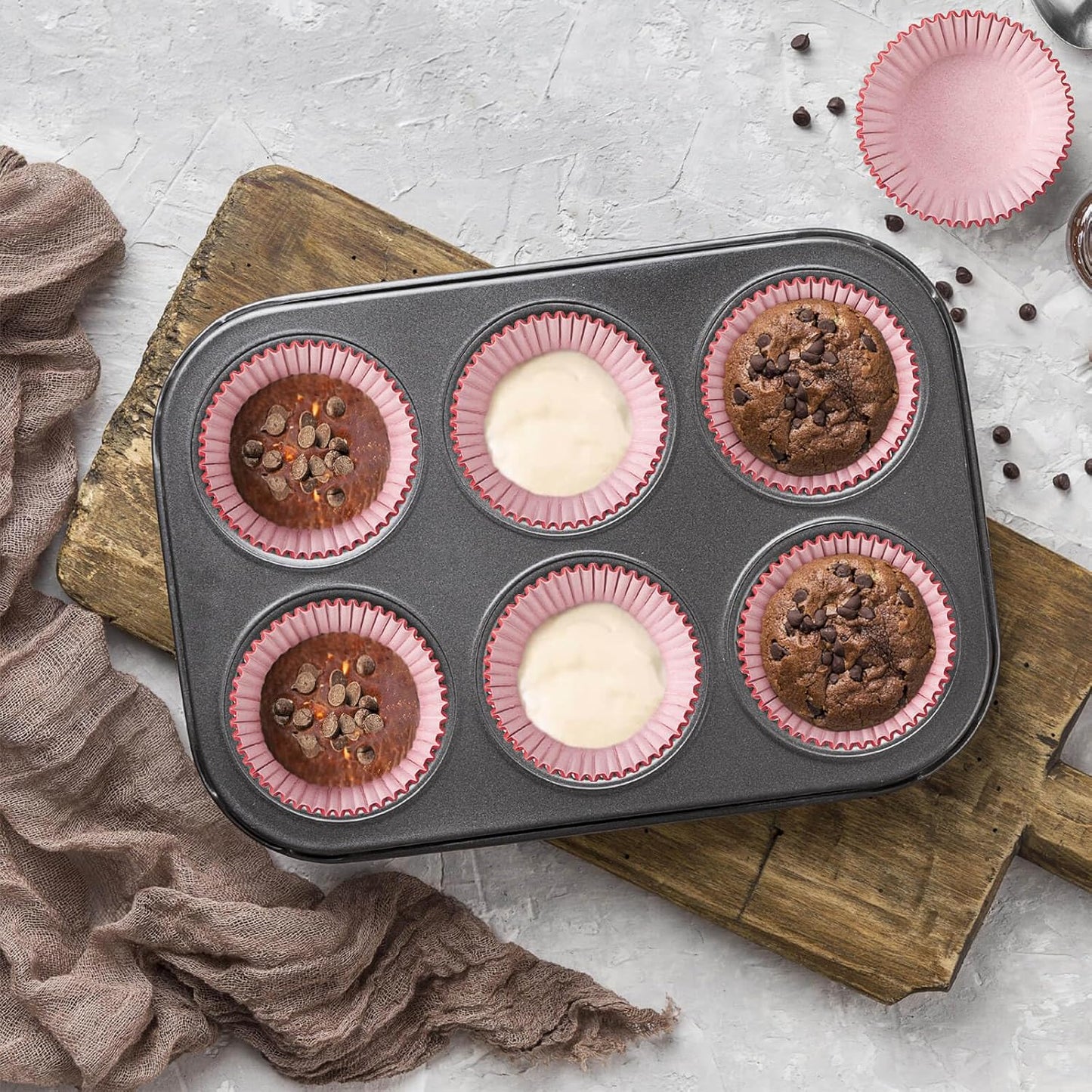 Standard Red Baking Cups, Pack of 200 Cupcake Liners Paper