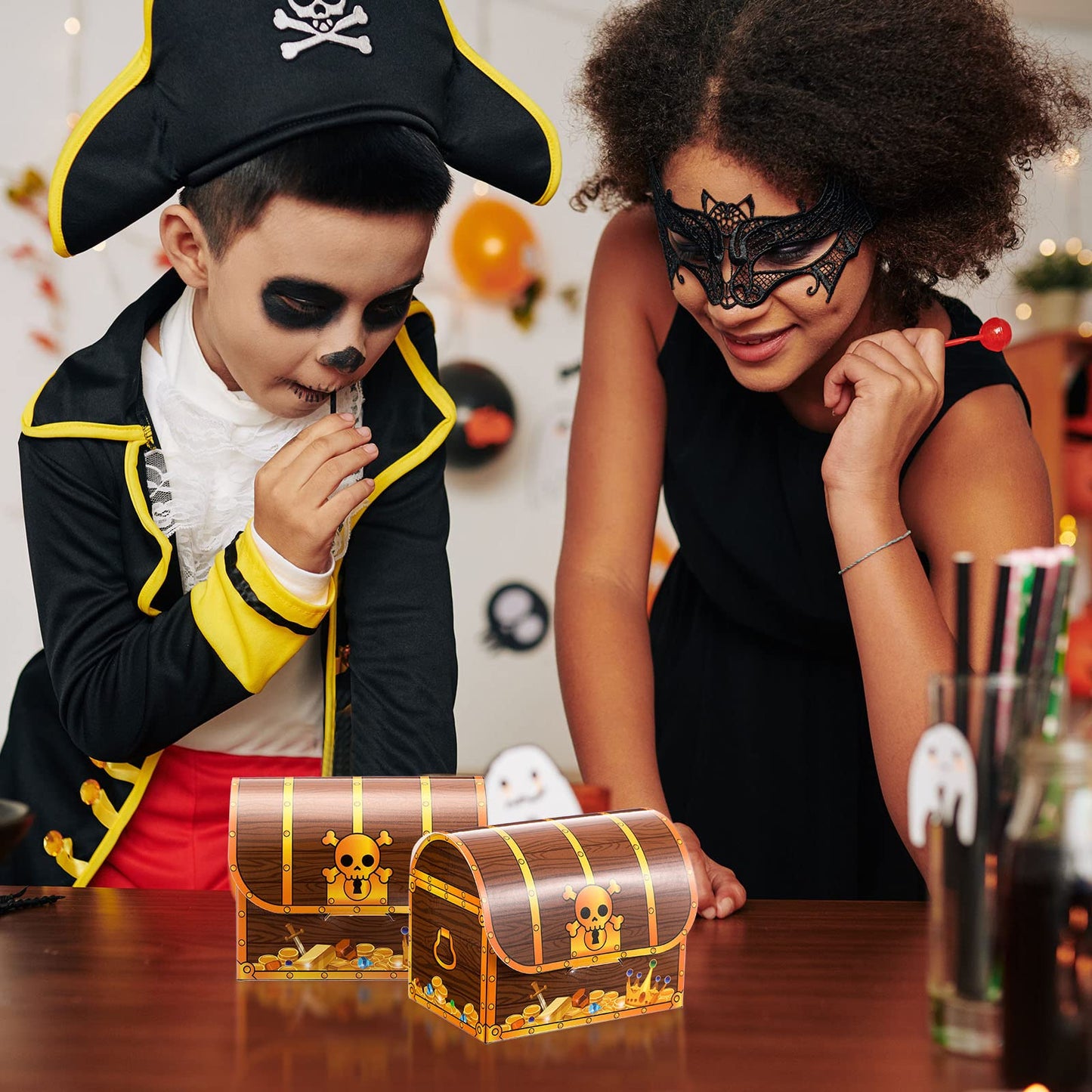 Chinco Treasure Treat Chest Boxes Cardboard Pirate Treasure Chest Party Favor Box Present Goodie Boxes for Halloween Game Pirate Theme Party（48 Pcs）