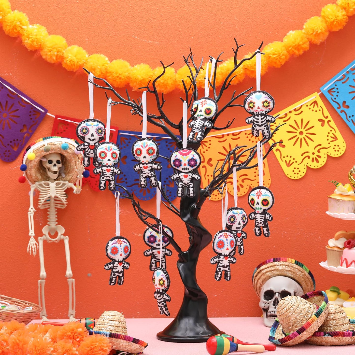 Remagr 24 Pcs Dia De Los Muertos Felt Ornaments, Mexcian Skeleton Halloween Ornaments for Day of The Dead Themed Party School Bags Indoor Outdoor Tree Hanging Decorations (Skull)