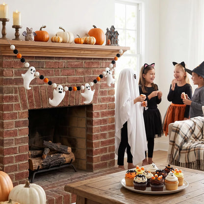 Whaline 6.6 Ft Halloween Theme Banner Different Expressions Cute Ghosts Banner Black White Orange Party Banner Felt Ball Garland for Halloween Haunted Houses Decors Doorways Home Mantel Suppliers