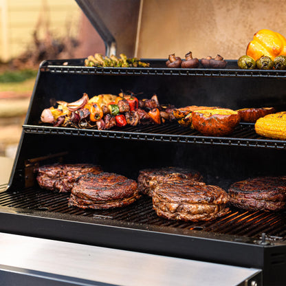 Masterbuilt® Gravity Series® 1050 Smoker Grill - Digital Charcoal Combo Grill with Free App, 1,050 Cooking Square Inches in Black, Model MB20041220