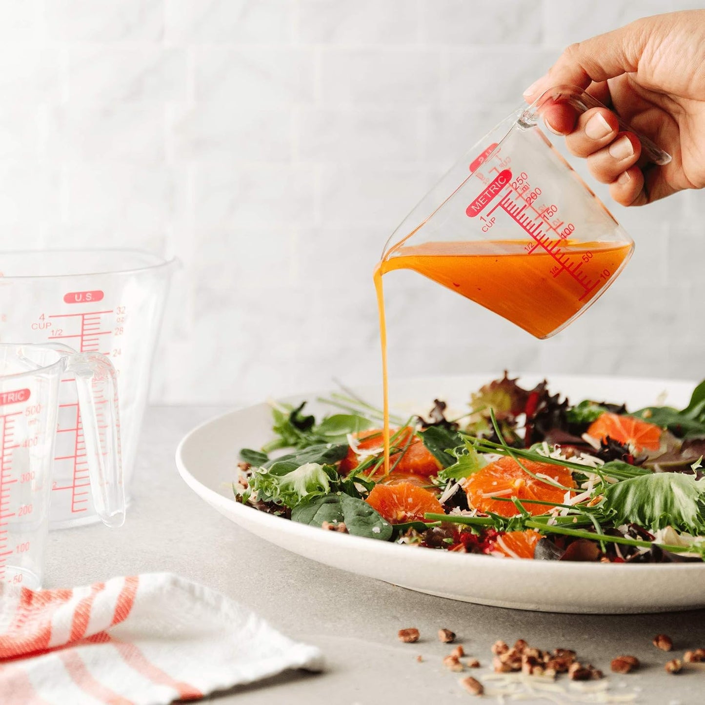 Chef Pomodoro 3-Piece Liquid Measuring Cups Set - Includes 1, 2, and 4 Cup, BPA-Free Plastic, Stackable Nesting