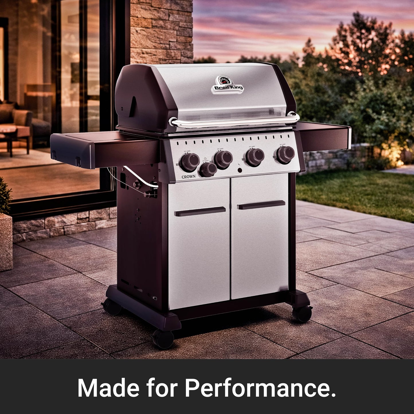 Broil King 865364 Crown S 440 4-Burner Propane Gas Grill in Stainless Steel with Side Burner