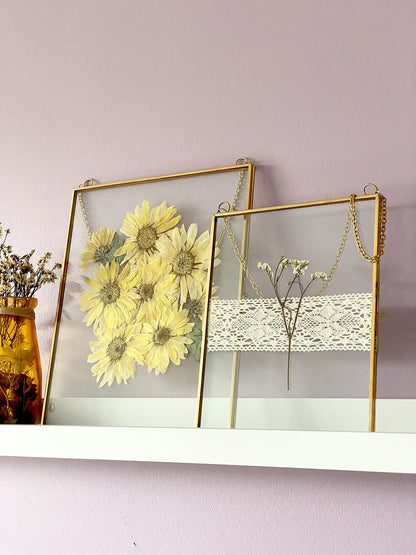 Beedecor Double Glass Frame for Pressed Flowers, Leaf and Artwork - Set of 2 Hanging Picture Frames, Tempered Glass Floating Pressed Flower Frames, Large Rectangular Wall Decor Photo Display, Clear Metal Glass Frames with Chain (8x10, Gold)
