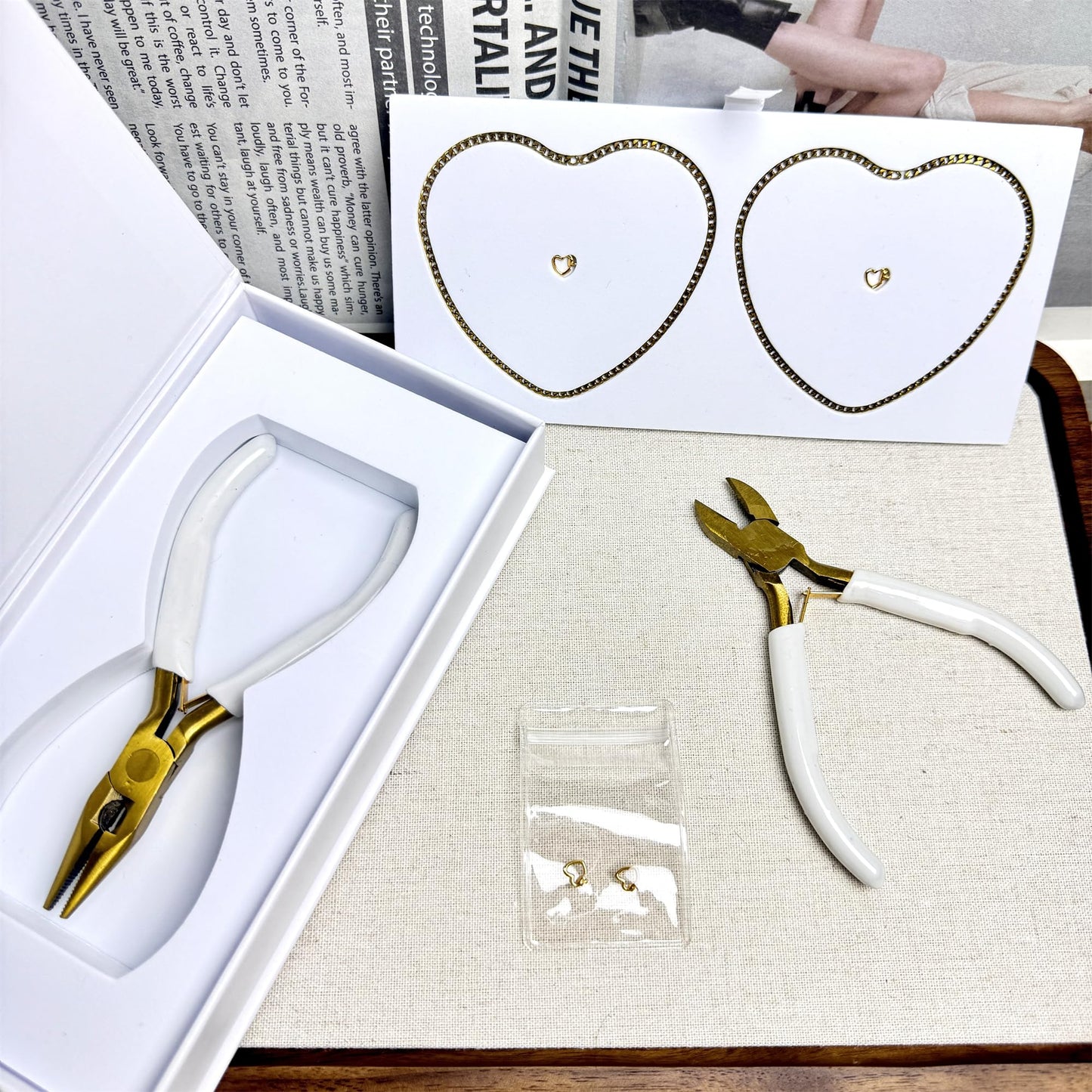 Kwkppz Permanent Bracelet Kit – 4 Pcs Locking Heart Clasp DIY Bracelet Set for Couples, Friendship, and Family – Unique Gift for Anniversary, Valentine's Day, Birthday – His & Hers Matching Jewelry