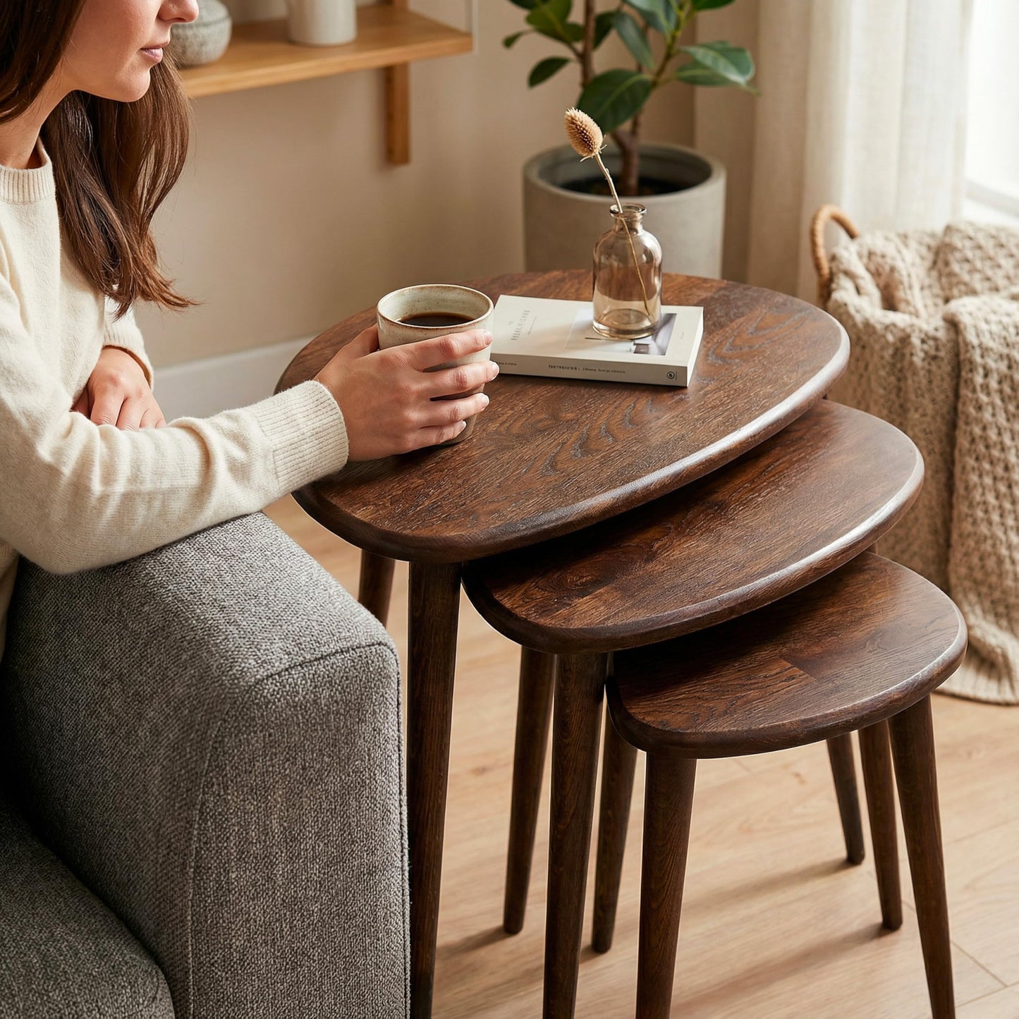 Ultimate Premium Products Solid Nesting Table Set of 3- Oak Mid Century Pebble Tables with Tapered Legs – Wooden Home Furniture in a Retro Style - Oak