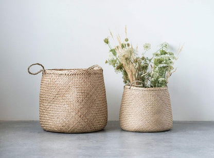 Creative Co-Op Beige Woven Seagrass Basket with Handles (Set of 2 Sizes)