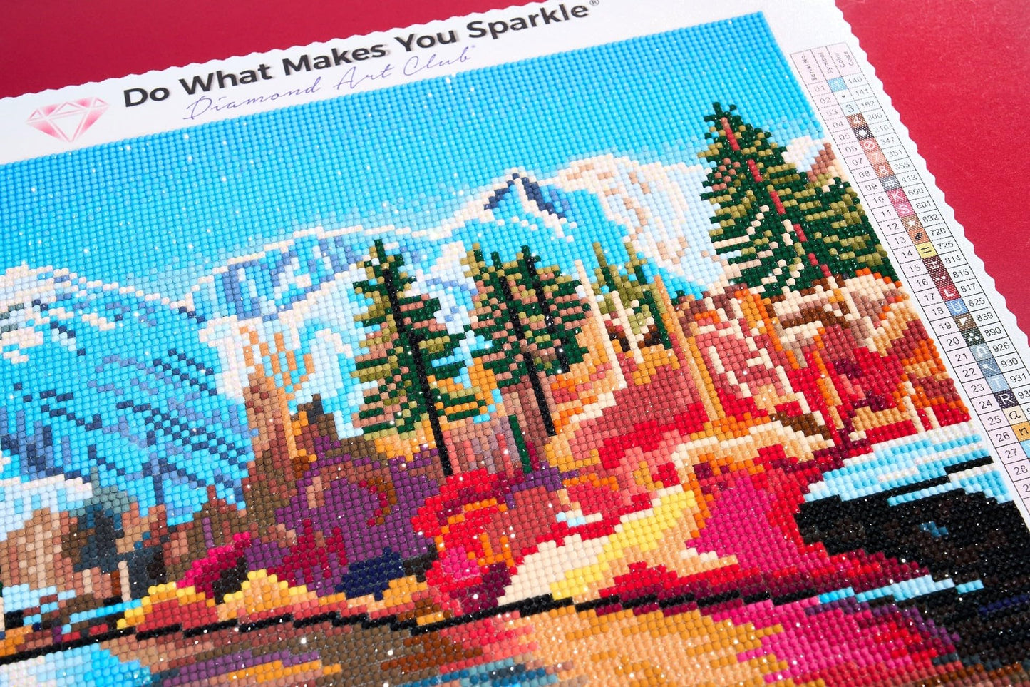 DIAMOND ART CLUB Autumn in Leavenworth Diamond Painting Kit, Fun DIY Crafts for Adults, Round Diamond Art Canvas, 14" x 13" (35.9 cm x 32.8 cm)