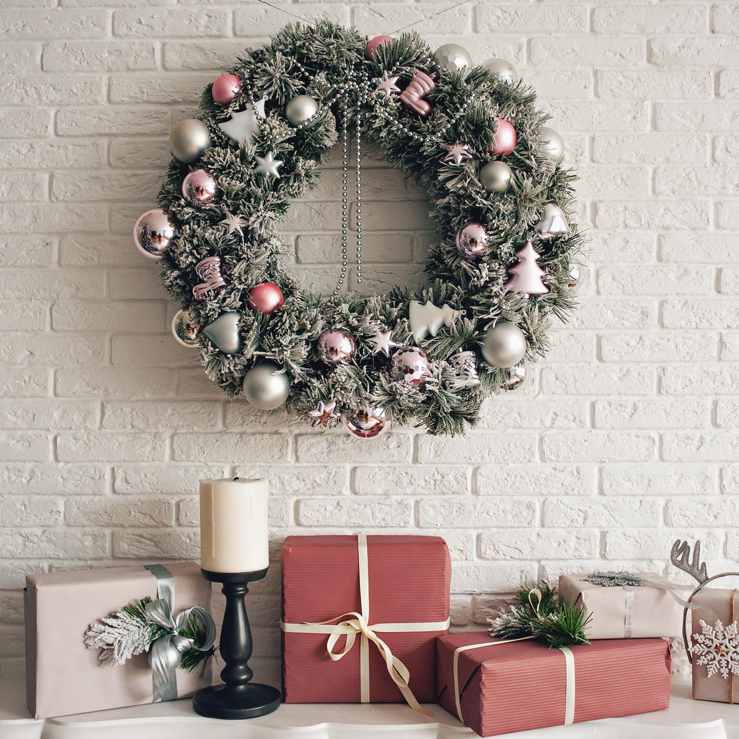Fovths 24 Pieces Metal Christmas Wire Wreath Frame 18 Inch Green Wreath Ring with Floral Wire Form Front Door Garland Frame for Christmas Wedding Home DIY Crafts Supplies