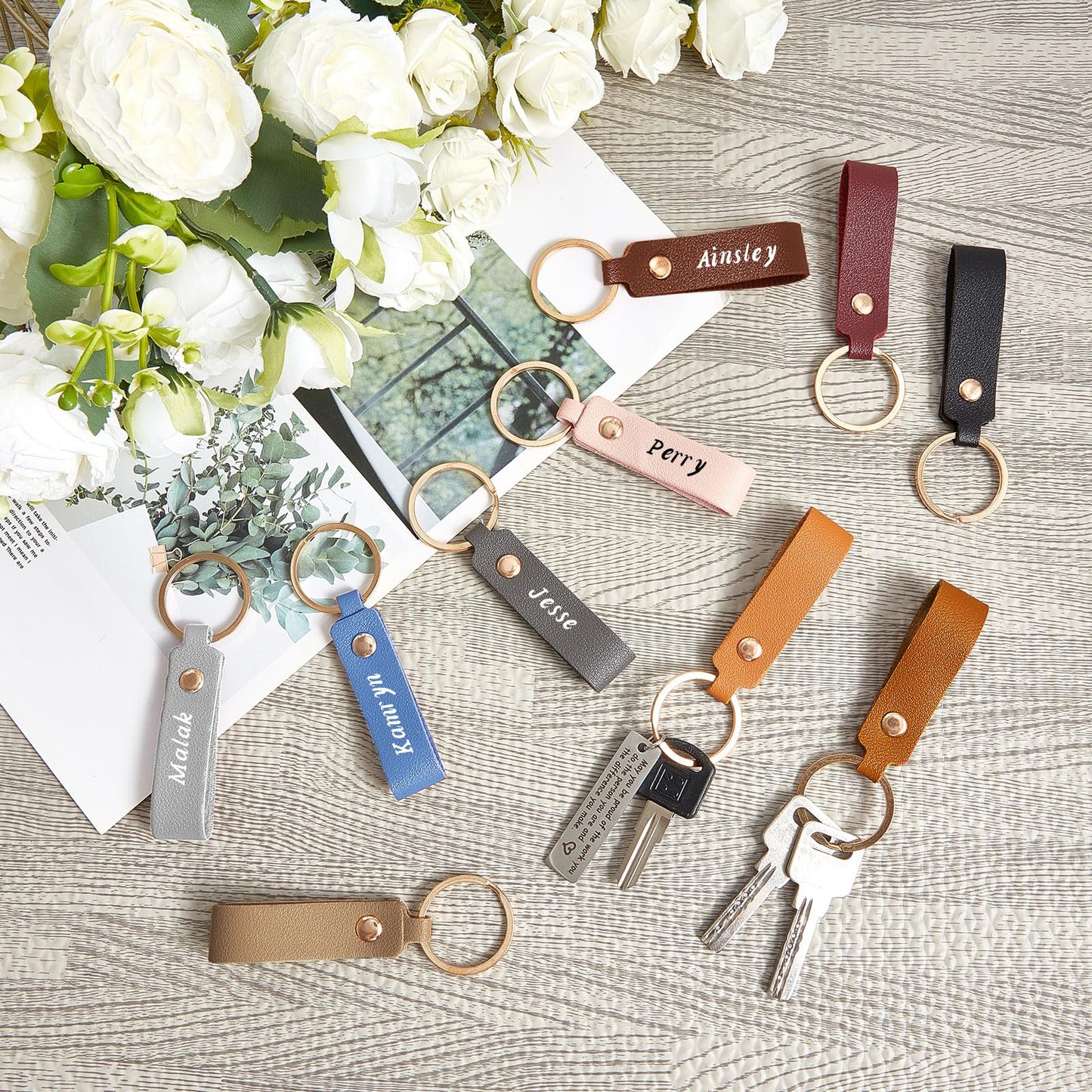 Wavyknot 200 Pcs PU Leather Keychain Blanks Bulk Laser Engraving Blanks Keychain Kit with Key Rings for DIY Key Chains Craft (3.7 x 0.7 Inches,Classic Colors)