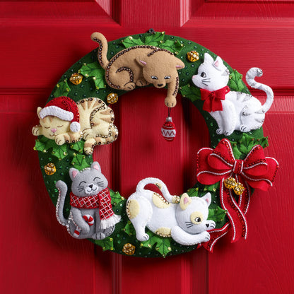 Bucilla Felt Applique Wreath Kit, Holiday Housecats, Perfect for DIY Arts and Crafts, 89490E