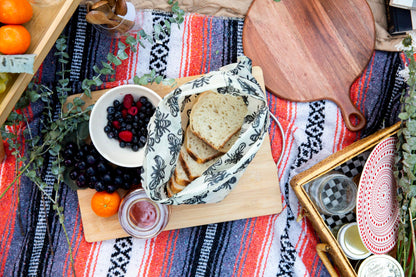 Made in USA DIY Pre Mixed Beeswax Wrap KIT- Made with Pine Resin, Beeswax & Jojoba Oil - Beeswax Wraps for Food- Make Your Own 6 Bees Wrap Sheets with 5 ml Pinon Salve for Sticky Fingers Square Shape
