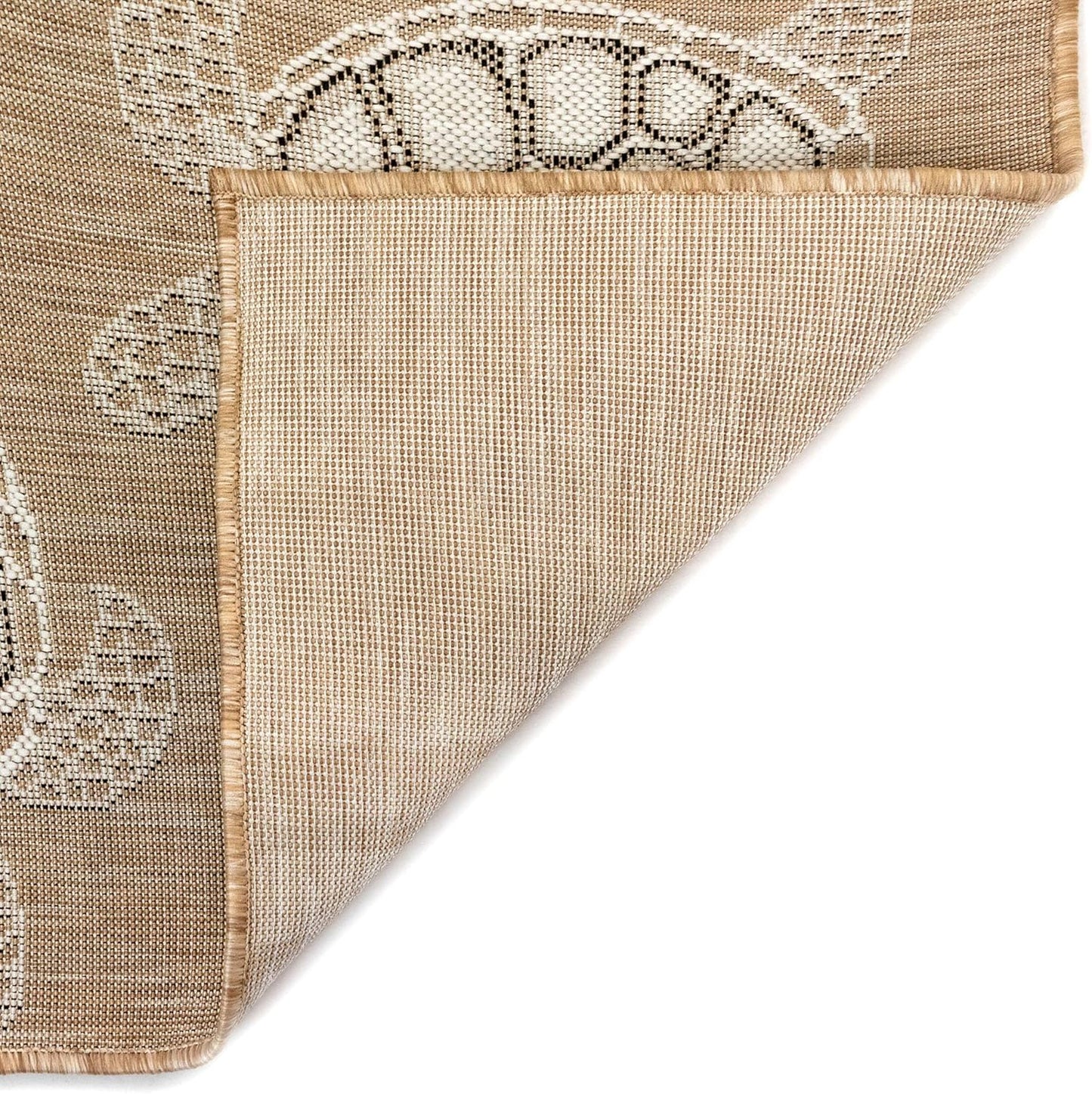 Liora Manne Sea Turtles Sand Indoor Outdoor Area Rug, 1'11" x 7'6"