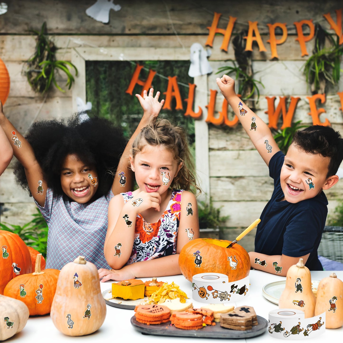 DSjuedui Spooky Goose Stickers Roll – 1000Pcs Funny Cartoon Ghost Pumpkin Goose Waterproof Decoration Decals Gifts for Halloween Christmas Scrapbooking Skateboards Party Birthday Home Decor Laptop