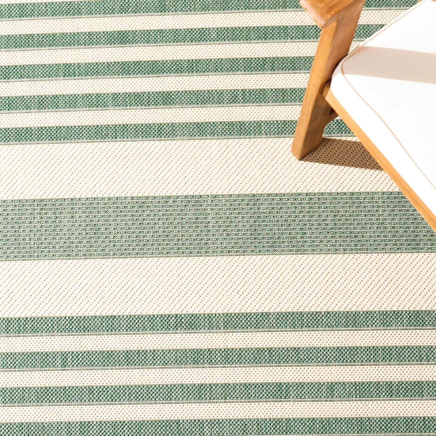 SAFAVIEH Courtyard Collection 2' x 3'7" Beige/Dark Green CY6062 Nautical Coastal Stripe Waterproof Easy Cleansing Mat