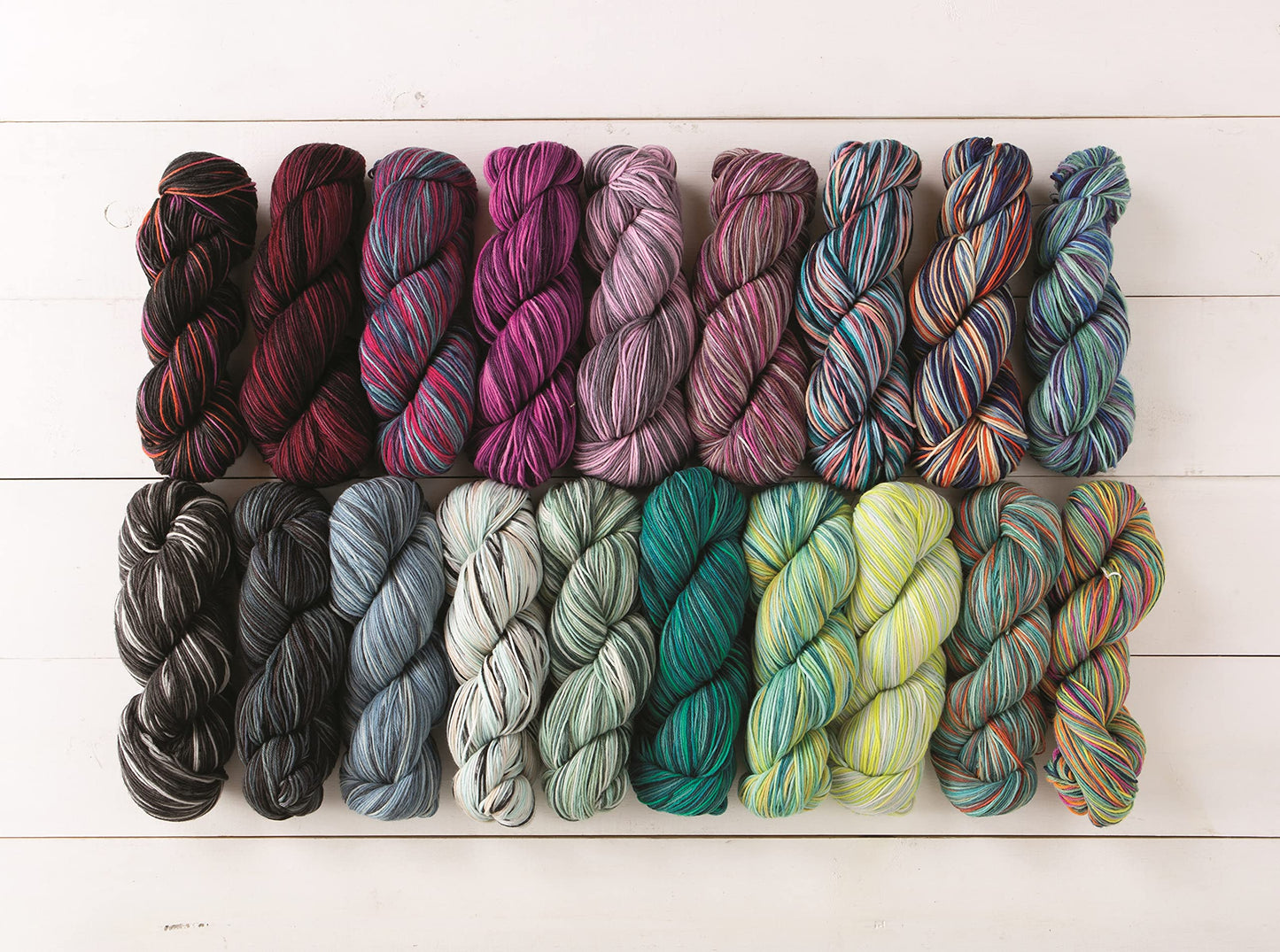 Knit Picks Stroll Hand Painted Superwash Merino Wool Fingering Weight Sock Yarn - 100 Gram (Pink Moon)