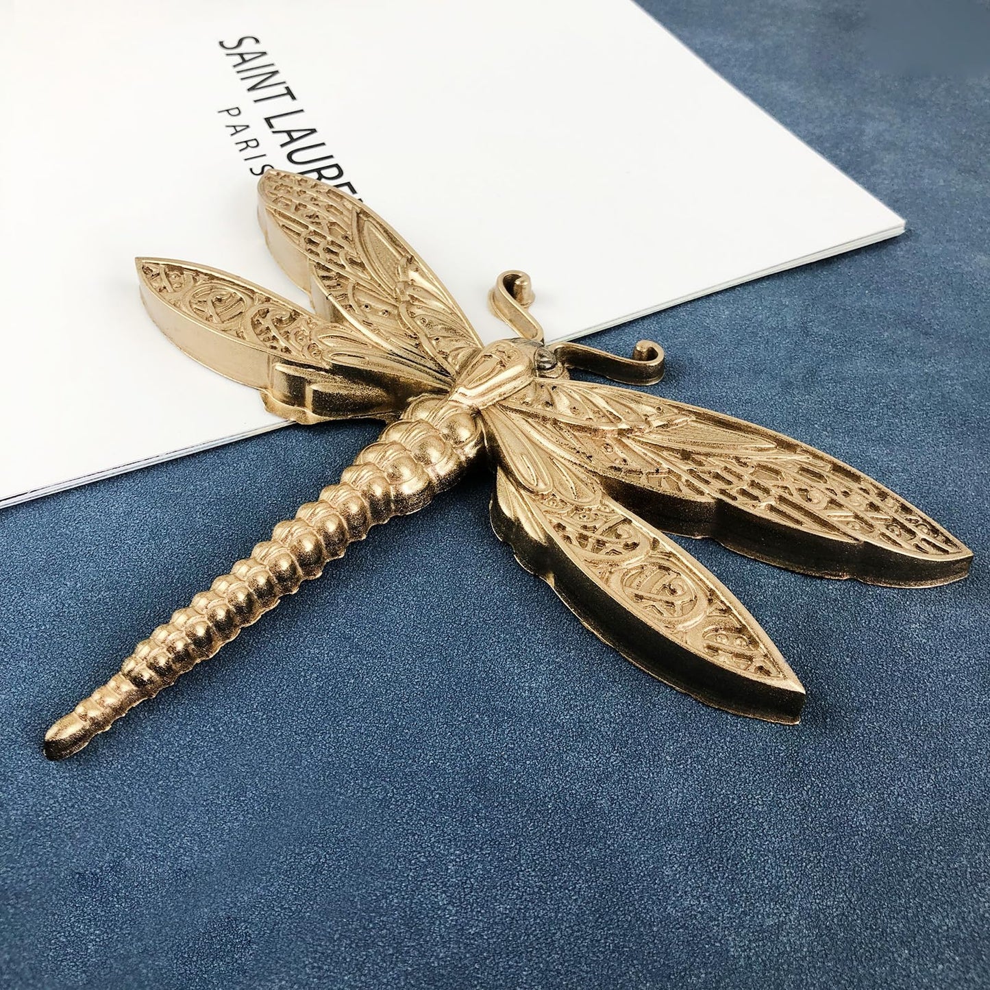 2PCS Dragonfly Silicone Mold Large Epoxy Resin Dragonfly Shape Molds 3D Unique Animal Pendant Wall Hanging Mould Resin Accessories Insect Series Chocolate Cake Fondant Decorating Silicone Mold