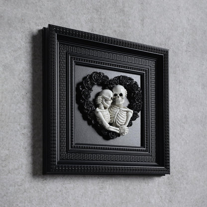 Skeleton Couple Hugging 3d Wall Sculpture Love Never Dies Black Wedding Roses Heart Wreath with Black Framed for Home Decor Accents, Living Room, Entryway Wall Art, Gothic Wall Decor